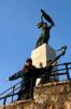 6829_lj_statue.jpg